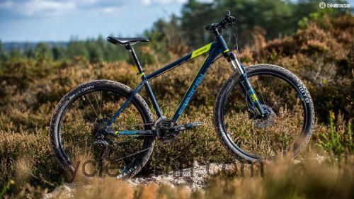 Saracen Tufftrax Comp fiche technique et avis